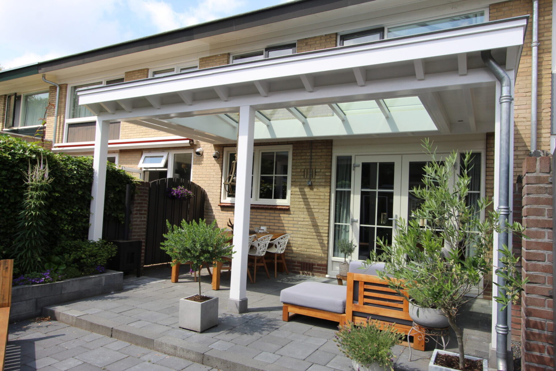 Luxe veranda met lichtstraat te Ede