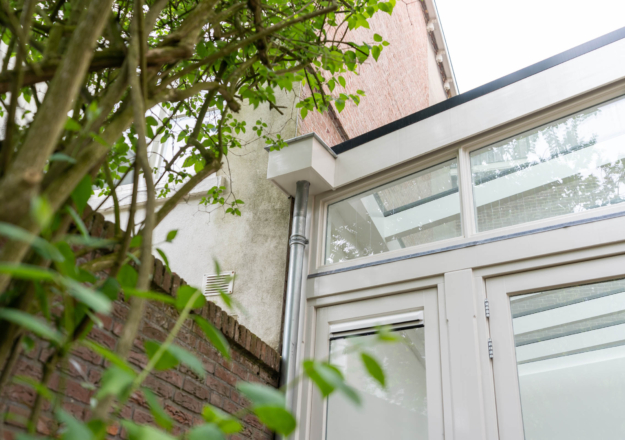 Luxe serre in Den Haag met glazen dak