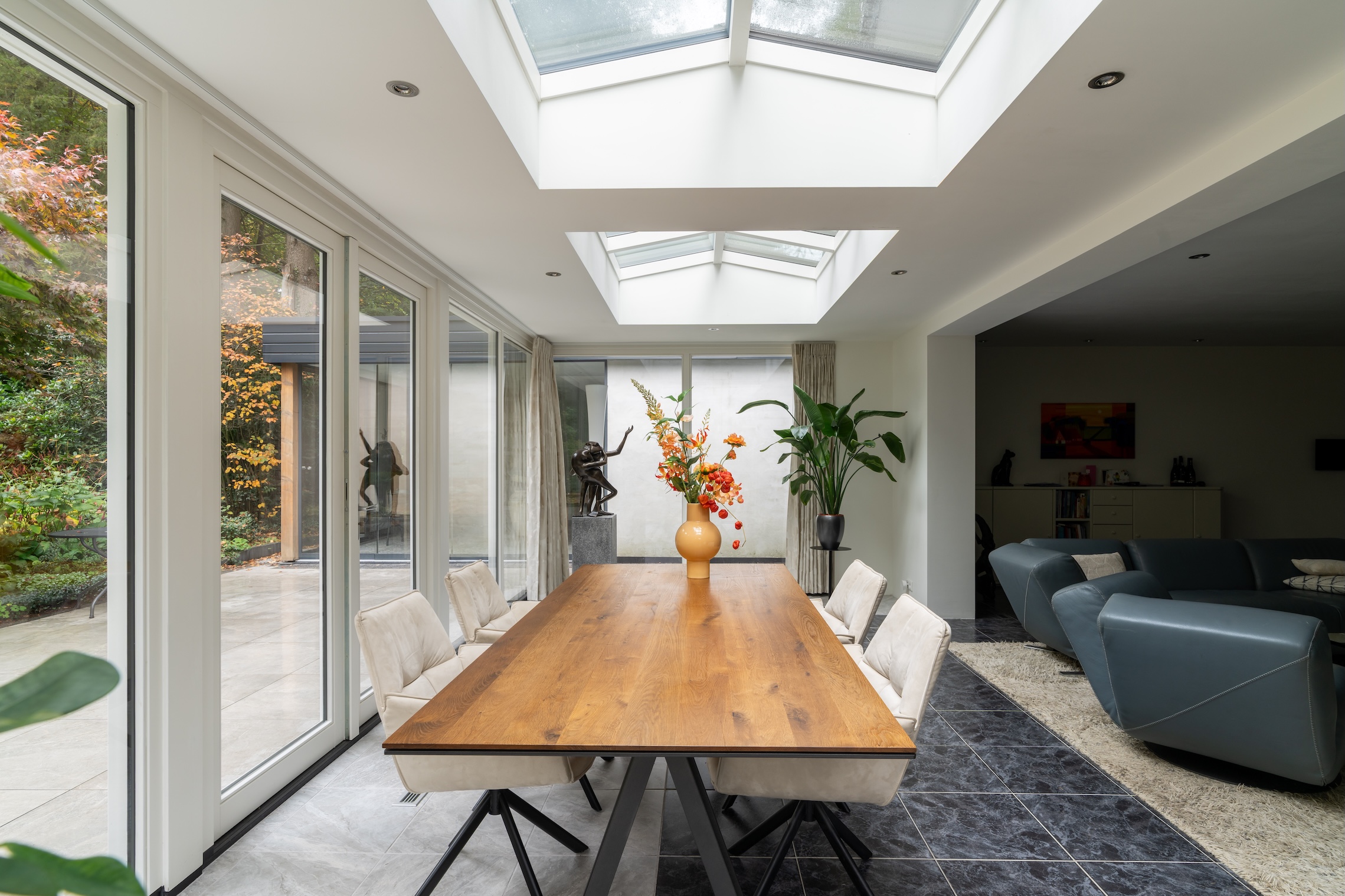 Serre uitbouw met lichtstraten